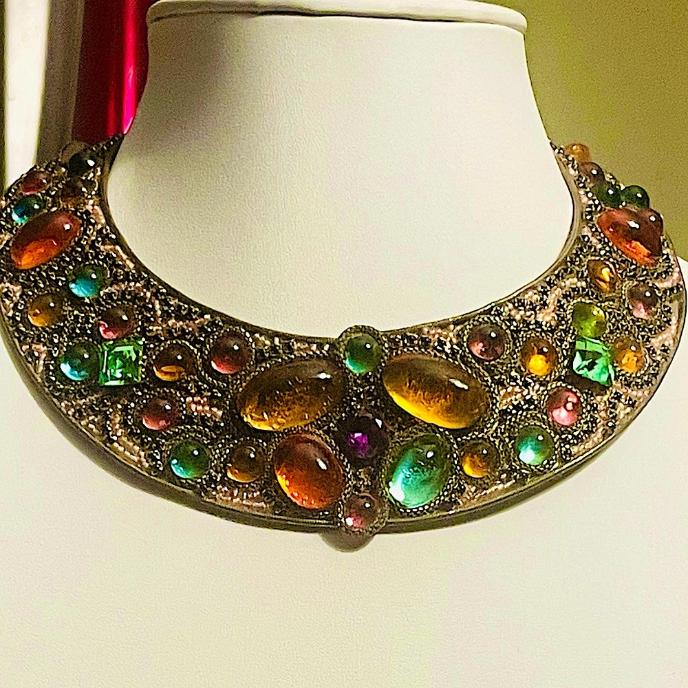 1991 Signed M & J HANSEN Designs - Vintage Massive
RAINBOW Jewel Collar Necklace